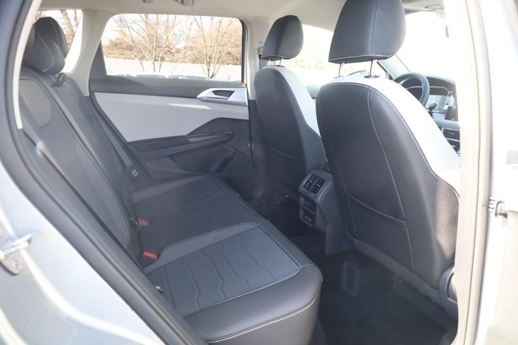 2026 Volkswagen Taos SE 4MOTION