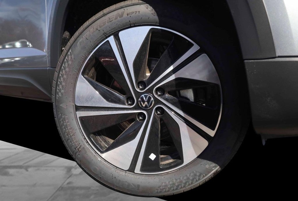 2026 Volkswagen Taos SE 4MOTION