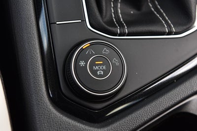 2026 Volkswagen Taos SE 4MOTION