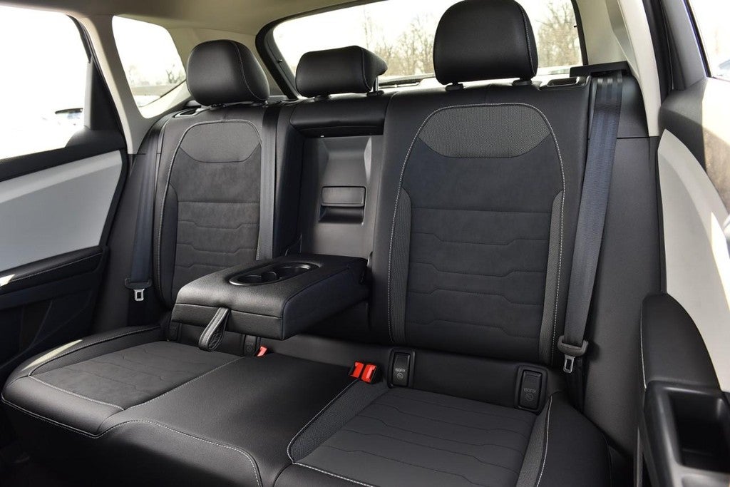 2026 Volkswagen Taos SE 4MOTION