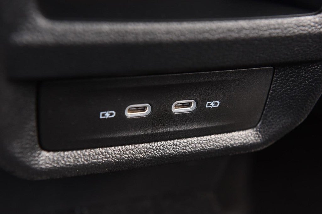 2026 Volkswagen Taos SE 4MOTION