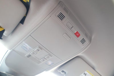 2025 Volkswagen Taos SE 4MOTION