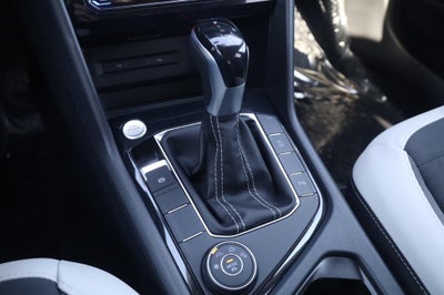 2026 Volkswagen Taos SE 4MOTION