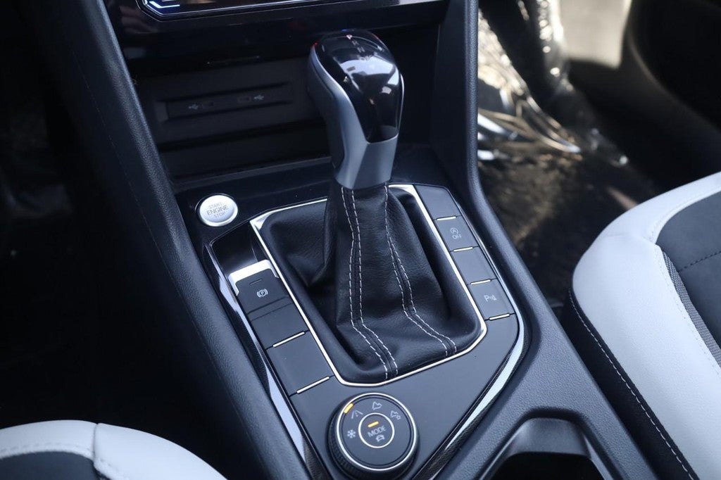 2026 Volkswagen Taos SE 4MOTION