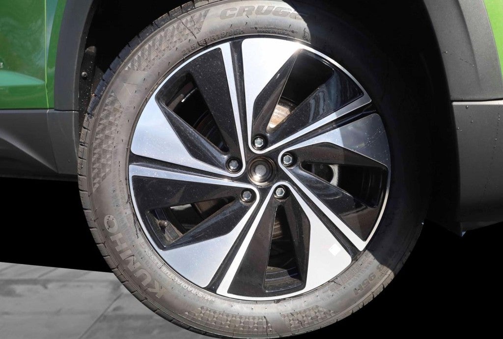 2026 Volkswagen Taos SE 4MOTION