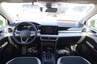 2026 Volkswagen Taos SE 4MOTION