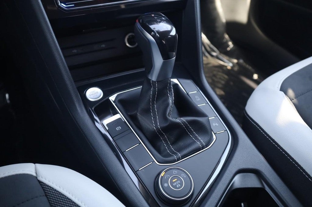 2026 Volkswagen Taos SE 4MOTION