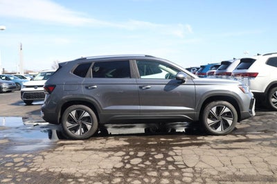 2026 Volkswagen Taos SE 4MOTION