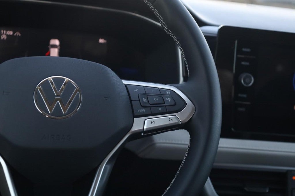 2026 Volkswagen Taos SE 4MOTION