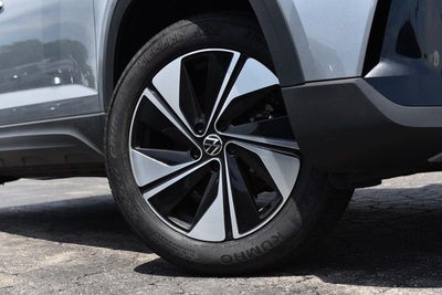 2025 Volkswagen Taos 1.5T SE
