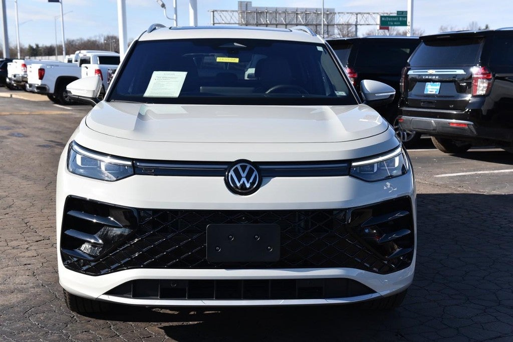 2026 Volkswagen Tiguan 2.0T SEL R-Line Turbo 4MOTION