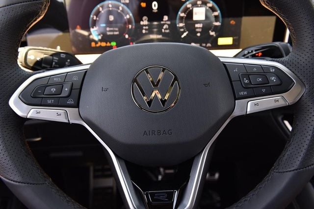2026 Volkswagen Tiguan 2.0T SEL R-Line Turbo