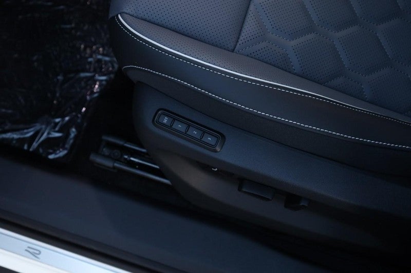 2026 Volkswagen Tiguan 2.0T SEL R-Line Turbo 4MOTION