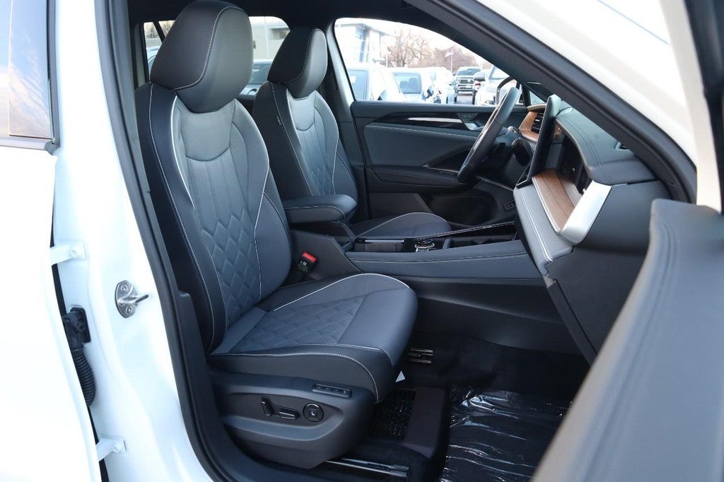 2026 Volkswagen Tiguan 2.0T SEL R-Line Turbo 4MOTION