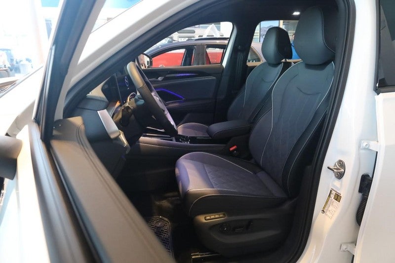 2026 Volkswagen Tiguan 2.0T SEL R-Line Turbo 4MOTION