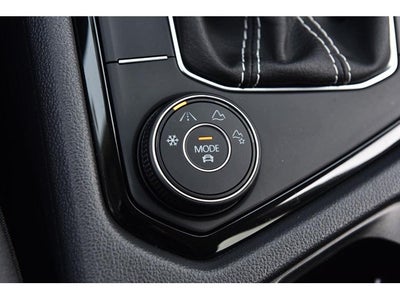 2023 Volkswagen Taos SE 4MOTION