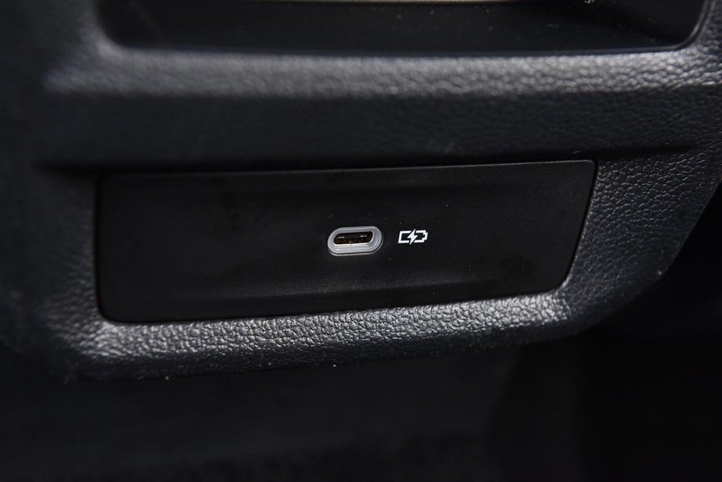 2023 Volkswagen Taos SE 4MOTION