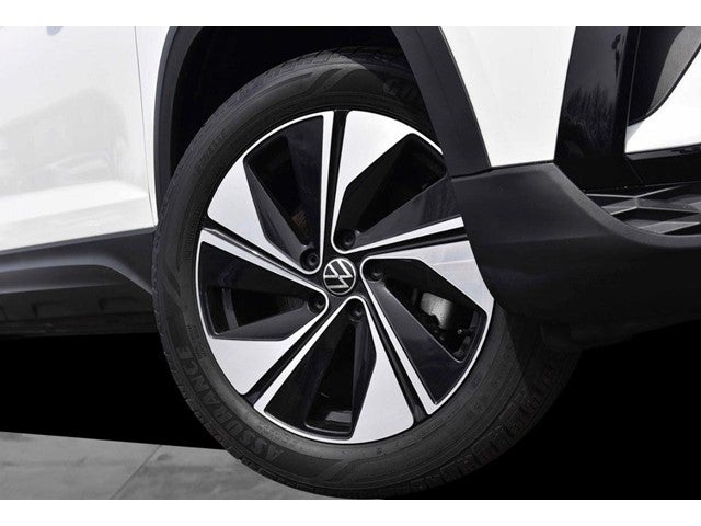 2023 Volkswagen Taos SE 4MOTION