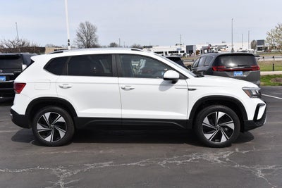 2023 Volkswagen Taos SE 4MOTION