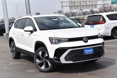 2025 Volkswagen Taos SE 4MOTION