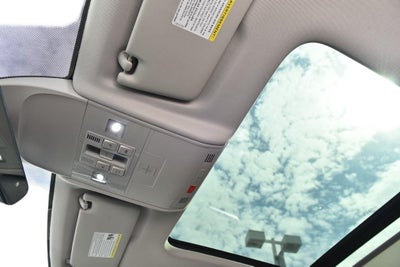 2025 Volkswagen Taos SE 4MOTION