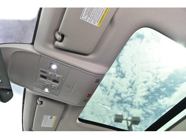 2025 Volkswagen Taos SE 4MOTION