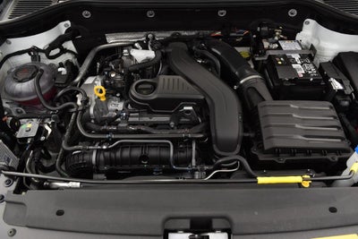 2025 Volkswagen Taos SE 4MOTION