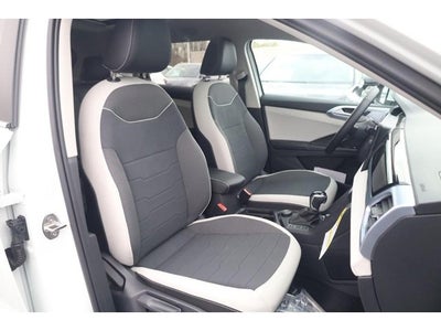 2026 Volkswagen Taos SE 4MOTION