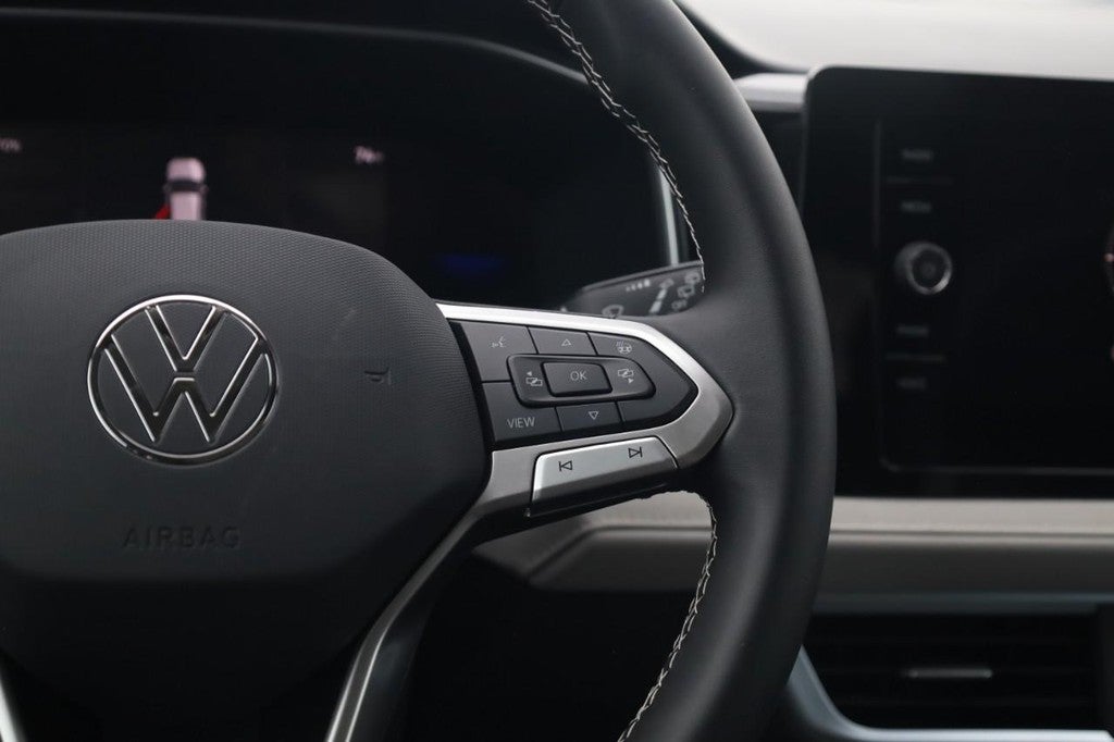 2026 Volkswagen Taos SE 4MOTION