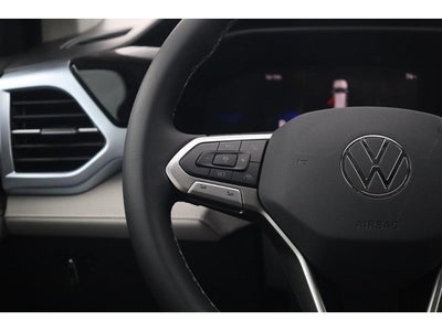 2026 Volkswagen Taos SE 4MOTION