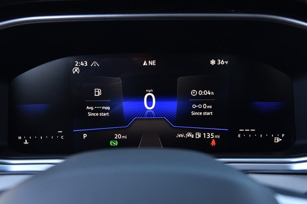 2025 Volkswagen Taos SE 4MOTION