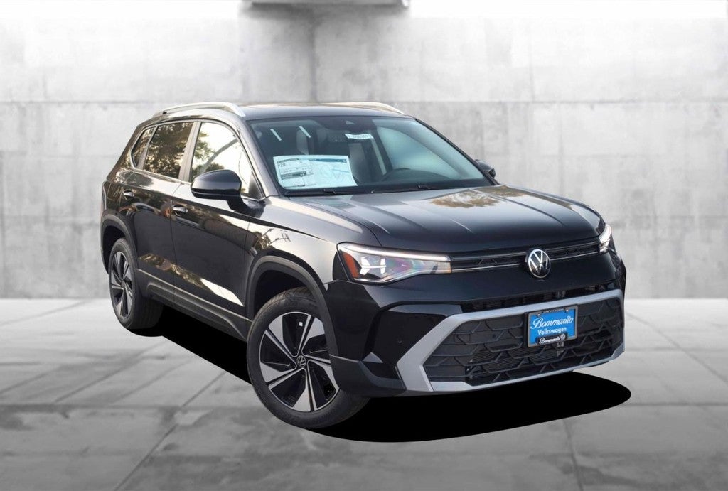 2025 Volkswagen Taos SE 4MOTION