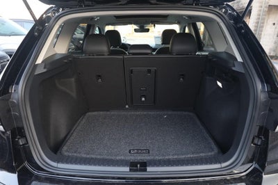 2025 Volkswagen Taos SE 4MOTION