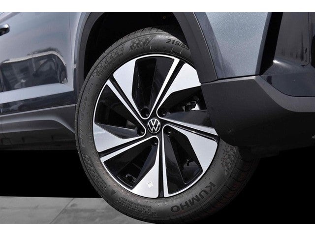 2026 Volkswagen Taos SE 4MOTION