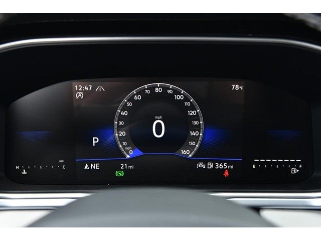 2025 Volkswagen Taos SE 4MOTION