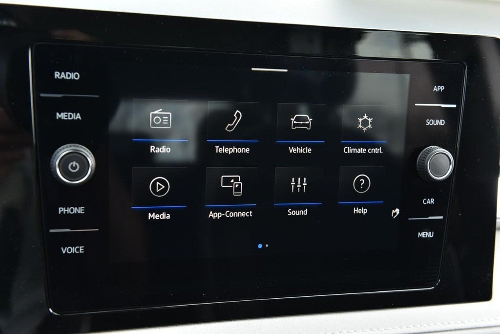 2025 Volkswagen Taos SE 4MOTION