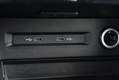 2025 Volkswagen Taos SE 4MOTION