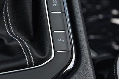 2025 Volkswagen Taos SE 4MOTION