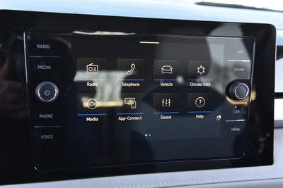 2025 Volkswagen Taos SE 4MOTION