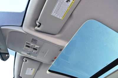 2025 Volkswagen Taos SE 4MOTION