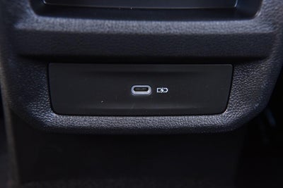 2025 Volkswagen Taos SE 4MOTION