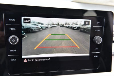 2025 Volkswagen Taos SE 4MOTION