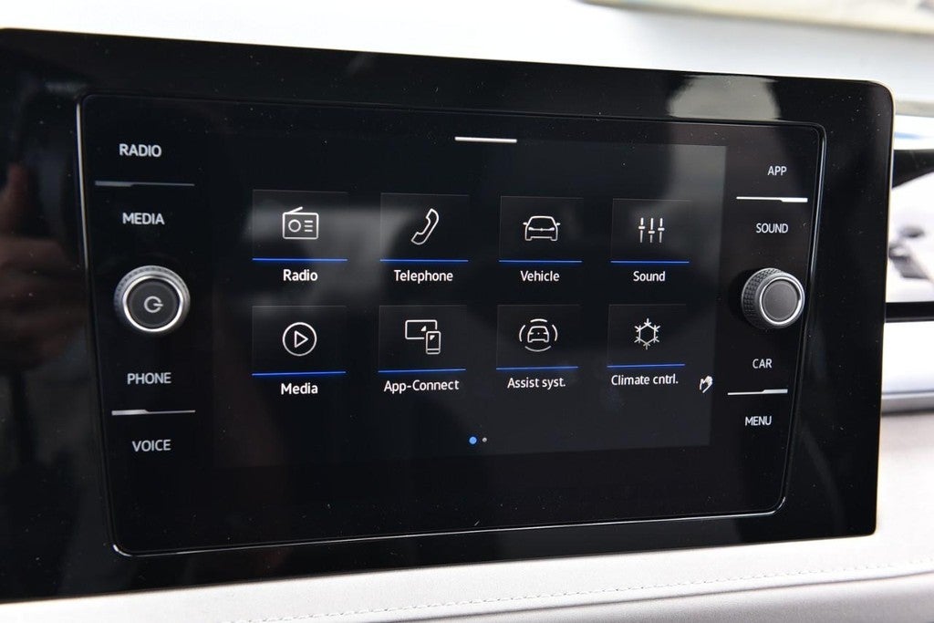 2025 Volkswagen Taos SE 4MOTION