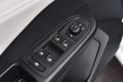 2025 Volkswagen Taos SE 4MOTION