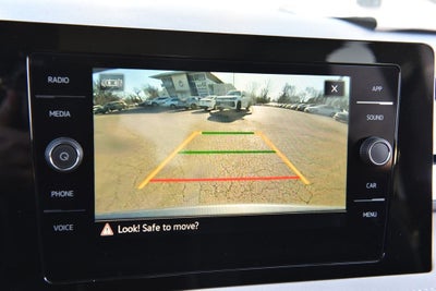 2025 Volkswagen Taos SE 4MOTION