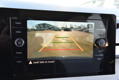 2025 Volkswagen Taos SE 4MOTION