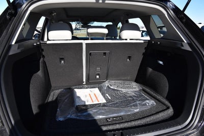 2025 Volkswagen Taos SE 4MOTION