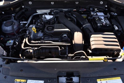 2025 Volkswagen Taos SE 4MOTION