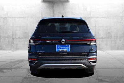 2025 Volkswagen Taos SE 4MOTION
