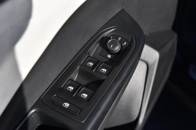 2025 Volkswagen Taos SE 4MOTION